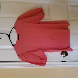 Pink cotton top with puffy sleeves